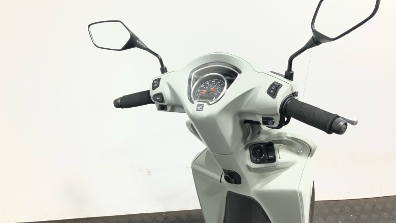 (23MY) Honda Vision 110